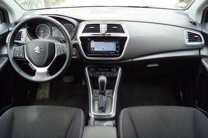 Car image 38