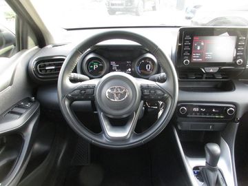 Car image 9