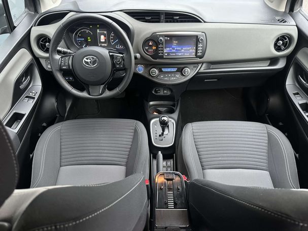 Toyota Yaris 1.5 Hybrid 74 kW image number 4