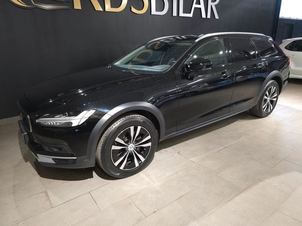 Volvo V90 Cross Country B4 AWD Momentum 146 kW image number 1