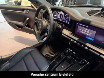 Car image 33