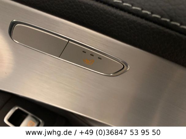 Mercedes-Benz GLC 300 e 235 kW image number 3