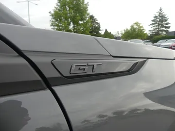 Car image 36