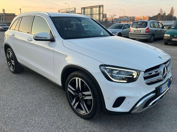 Mercedes-Benz GLC 300 d 4Matic 180 kW image number 2