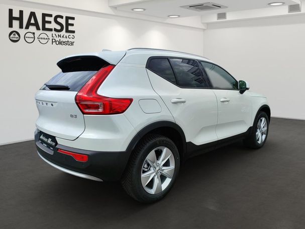 Volvo XC40 B3 Core 120 kW image number 5