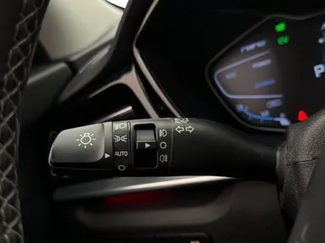 Car image 36