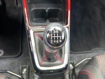 Car image 23