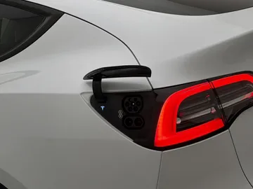 Car image 31