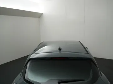 Car image 36