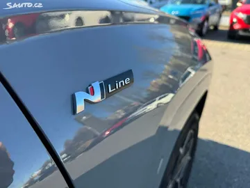 Car image 27
