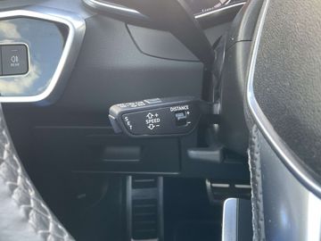 Car image 36