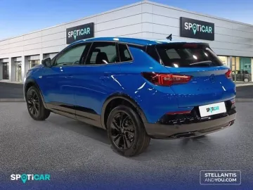 Car image 22