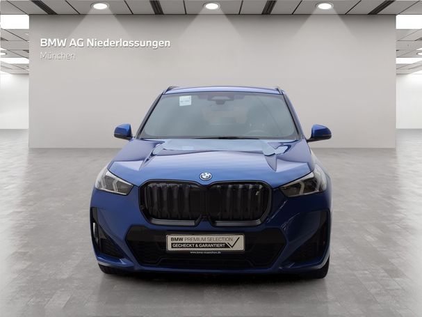 BMW iX1 xDrive30 M Sport 200 kW image number 2