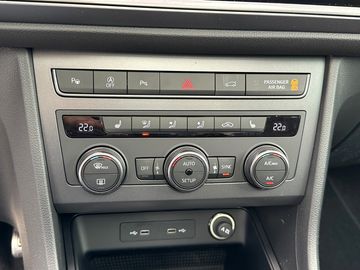 Car image 37