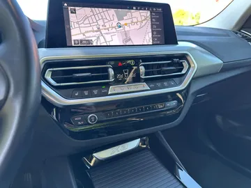 Car image 34