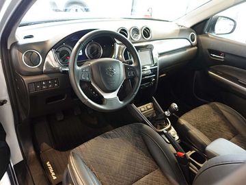 Car image 13