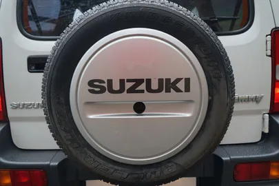 Car image 27