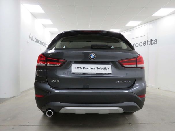 BMW X1 25e xDrive 162 kW image number 3