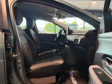 Car image 45