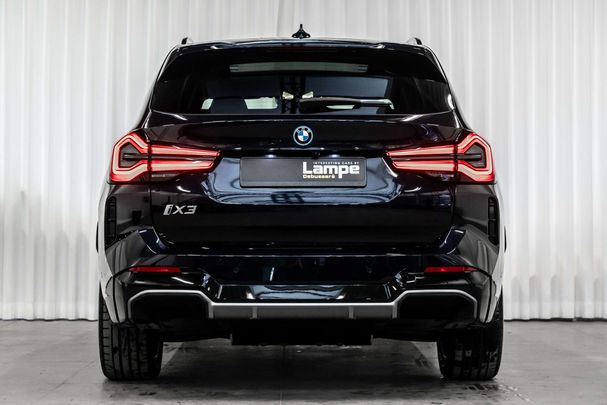 BMW iX3 M Sport Inspiring 210 kW image number 7