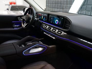 Car image 31