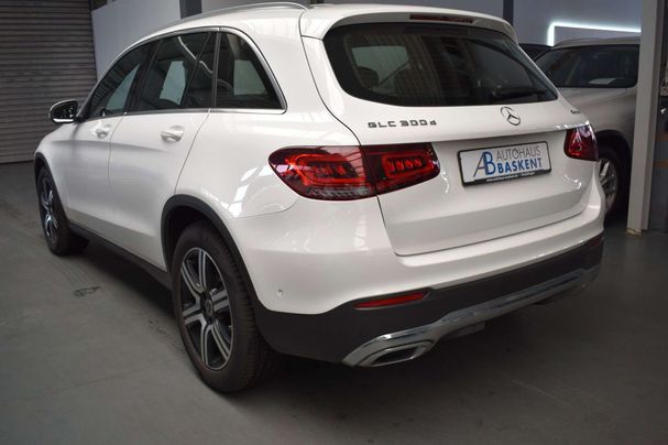 Mercedes-Benz GLC 300 d 4Matic 180 kW image number 3