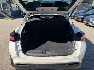 Car image 38