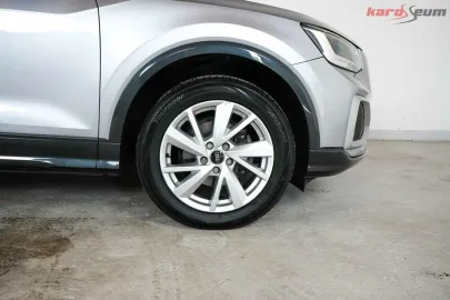 Car image 38