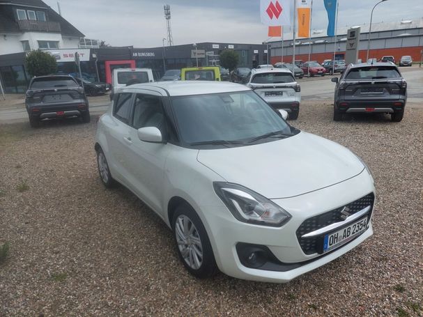 Suzuki Swift 1.2 Dualjet Hybrid Comfort 61 kW image number 3