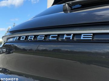 Car image 34
