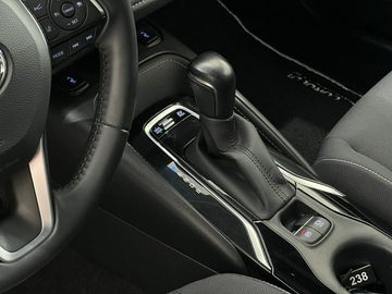 Car image 8