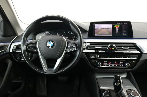 BMW 520d Touring 140 kW image number 10