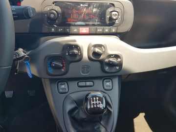 Car image 15