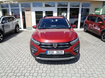 Car image 3