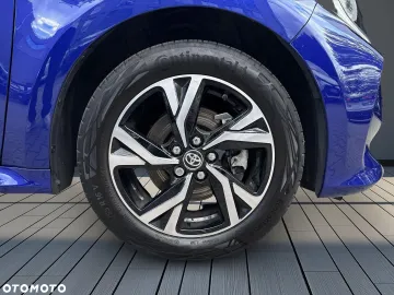 Car image 34