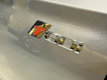 Car image 29