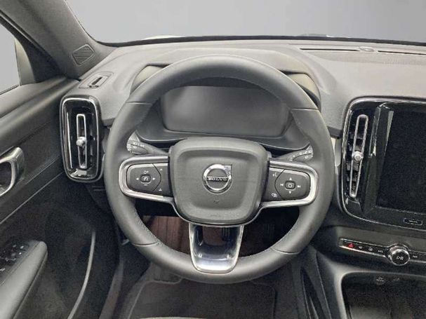 Volvo XC40 T2 Core 95 kW image number 16