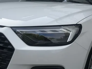 Car image 38