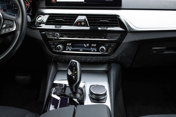 BMW 520d Touring 140 kW image number 24