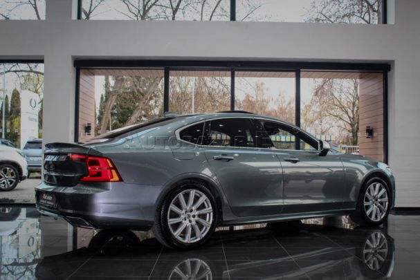 Volvo S90 T8 R Design AWD 300 kW image number 3