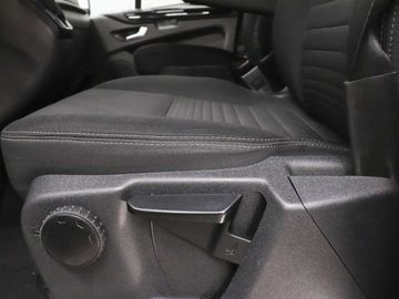 Car image 37