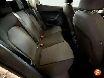 Car image 25