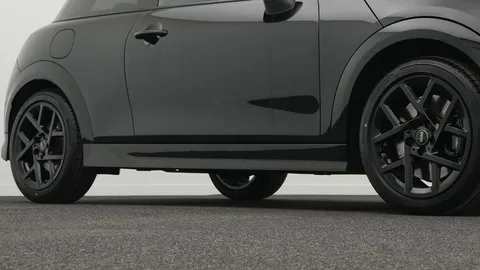 Car image 22