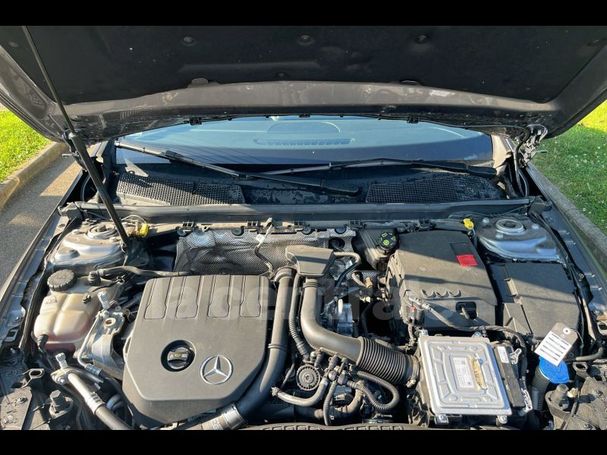 Mercedes-Benz CLA 200 7G-DCT Line 120 kW image number 14