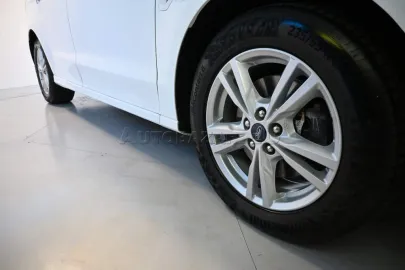 Car image 35