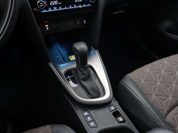 Car image 12