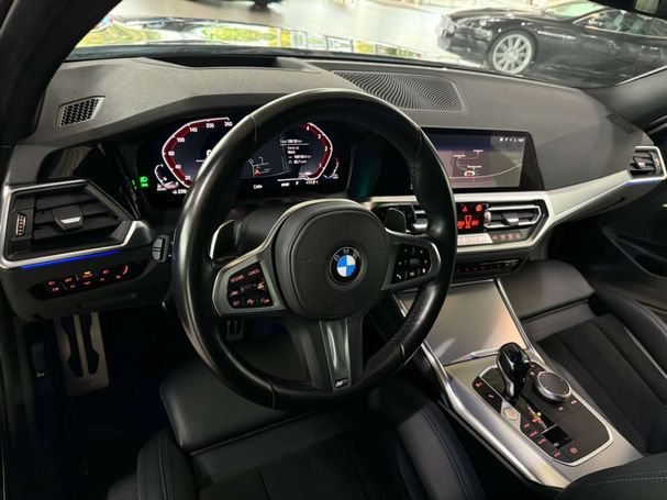 BMW 320d Touring M Sport 140 kW image number 17