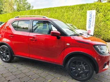 Car image 4