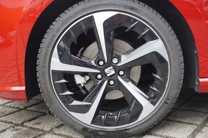 Car image 31