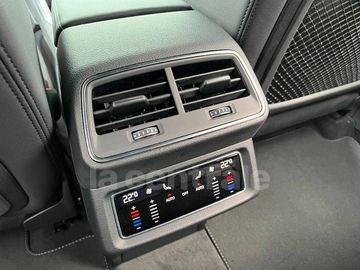 Car image 36